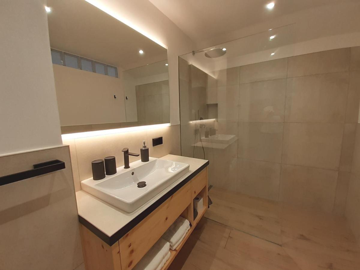 Haus Talblick "Wallbug" Ferienwohnung 1 Naturns Exterior foto