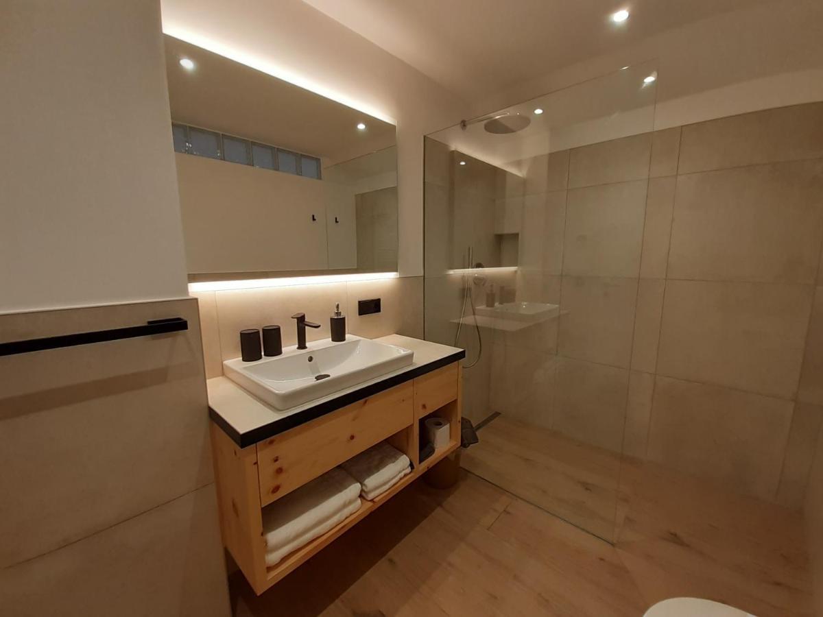 Haus Talblick "Wallbug" Ferienwohnung 1 Naturns Exterior foto